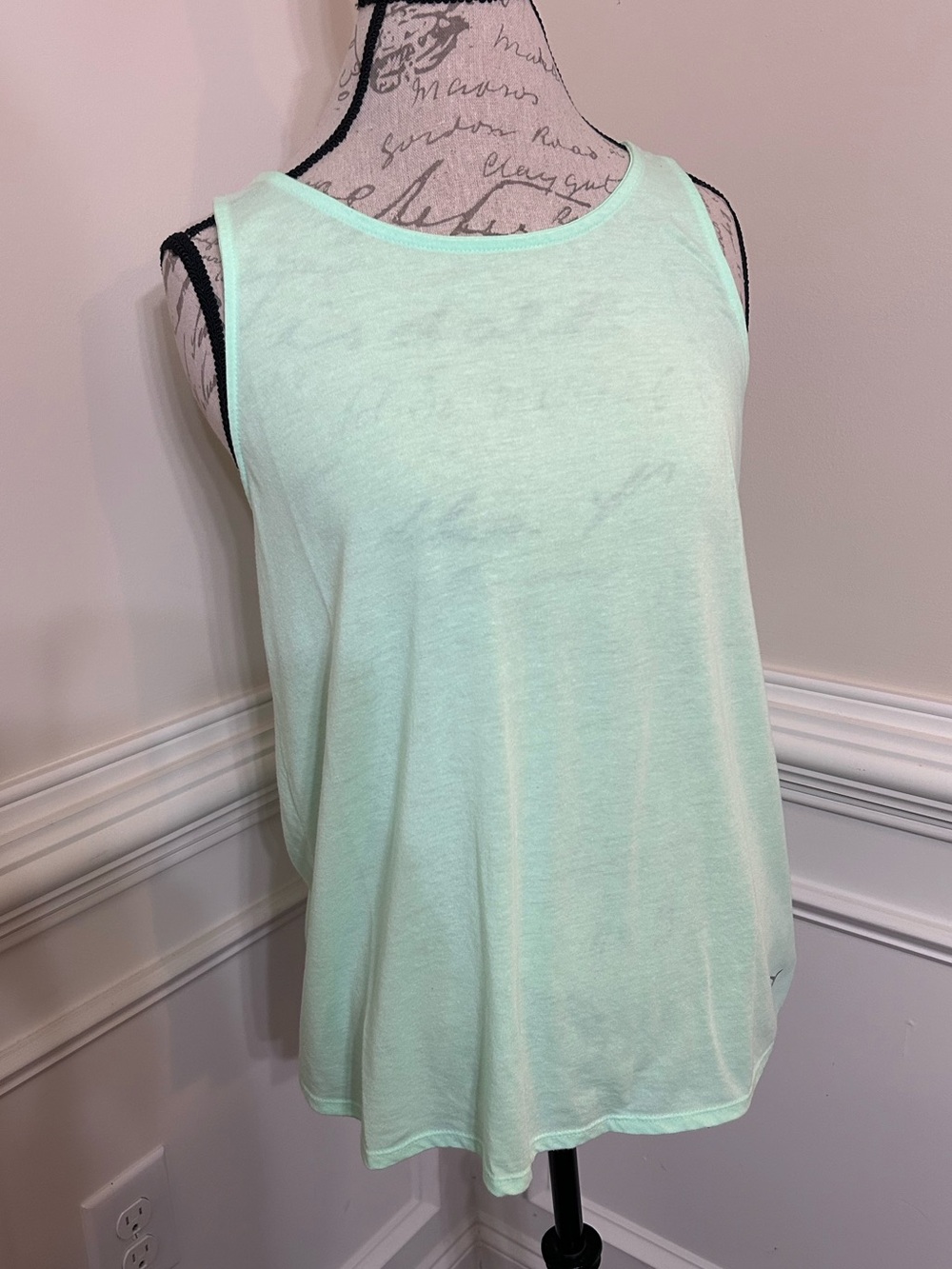 Old Navy Mint Green Sleeveless Workout Tank Top